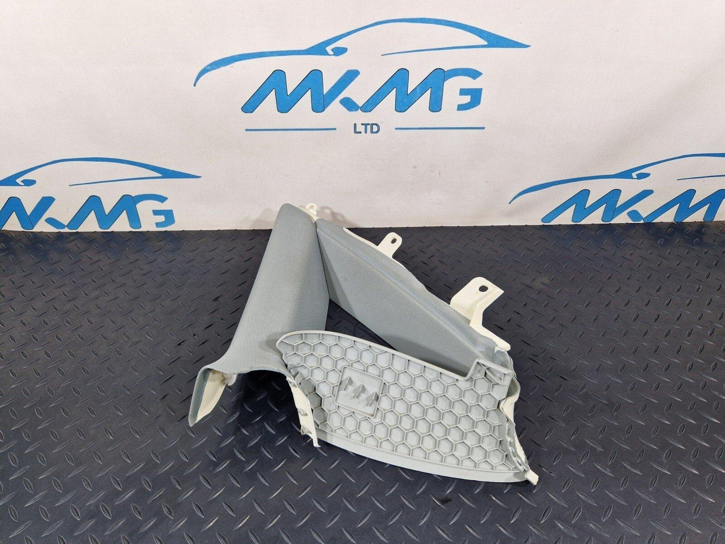 15-18 AUDI A7 4G GENUINE OEM REAR RIGHT SIDE C PILLAR GREY TRIM COVER 4G8867288