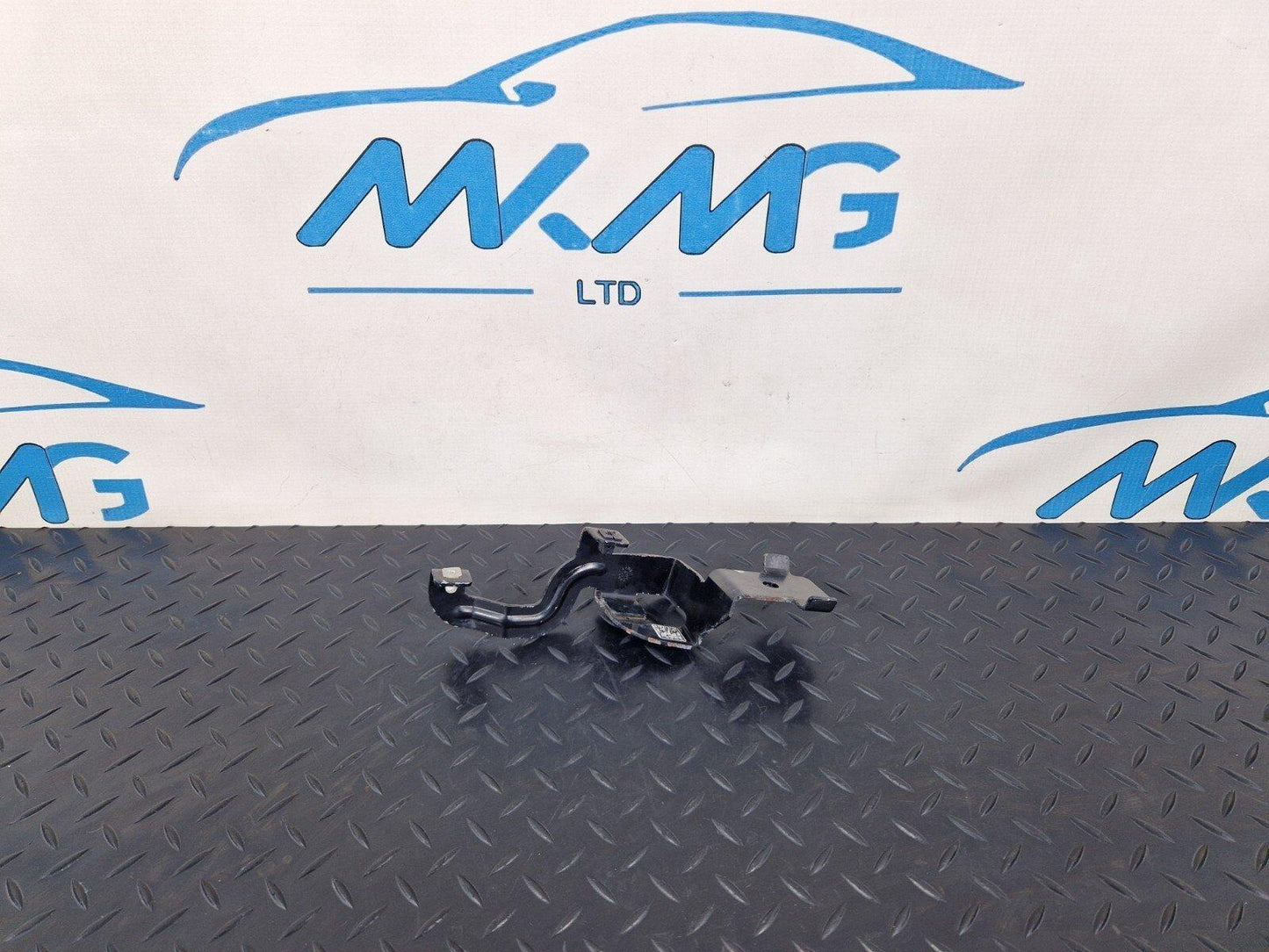 15-18 AUDI A7 4G GENUINE OEM EXPANSION TANK HOLDER BRACKET 4G0121214AC