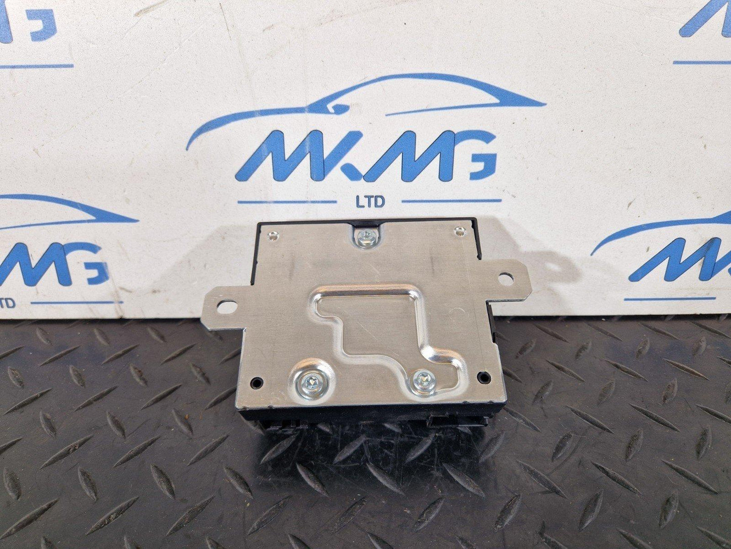 14-23 MERCEDES VITO W447 GENUINE OEM FUEL PUMP CONTROL UNIT MODULE A0009008206