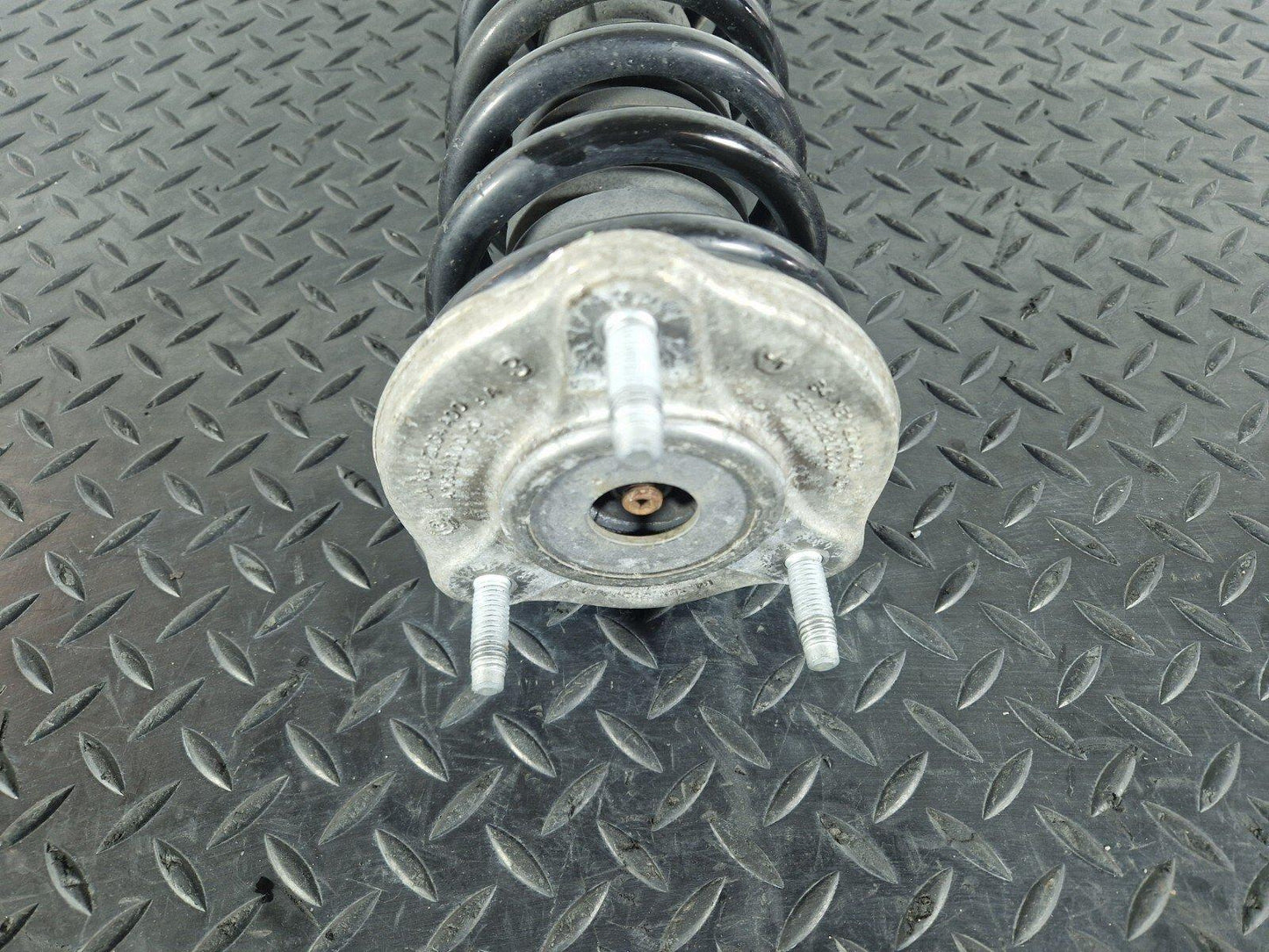 14-21 MERCEDES BENZ C200 W205 FRONT SHOCK ABSORBER FITS LEFT & RIGHT A2053207568