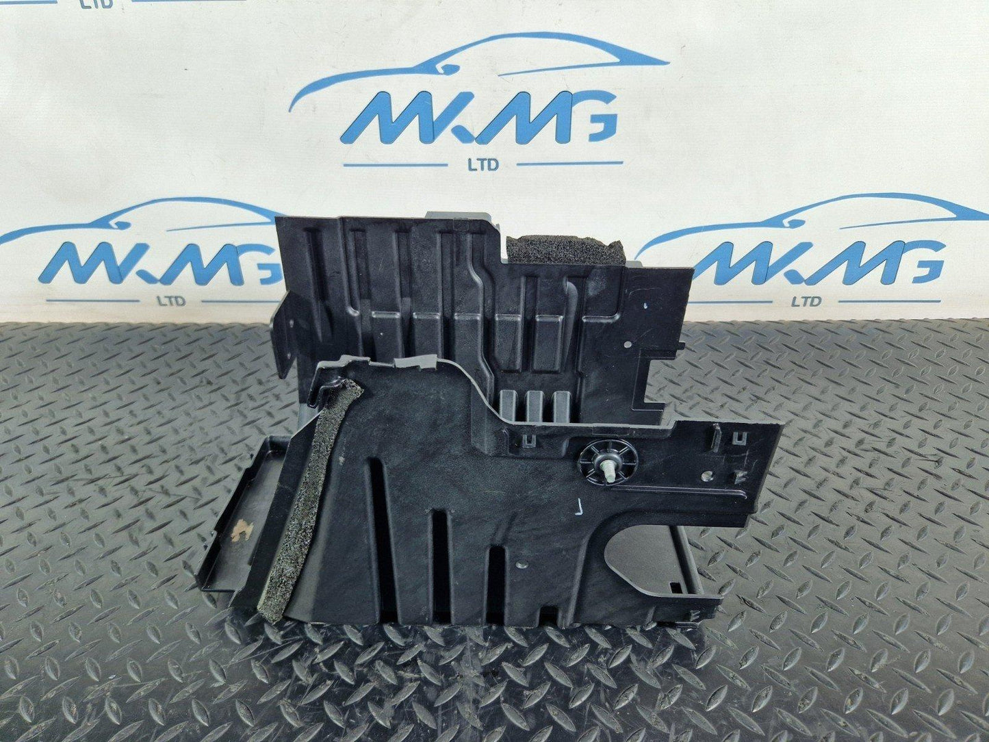 19-ON RANGE ROVER EVOQUE L551 BATTERY TRAY GENUINE K8D2-10723-AC