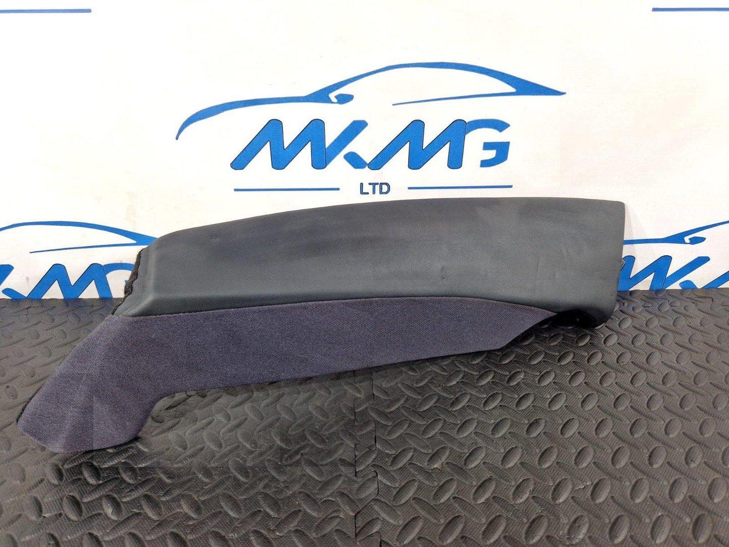 16-19 AUDI A4 B9 S-LINE QUATTRO REAR LEFT PASSENGER SIDE CLOTH BOLSTER 8W0885703
