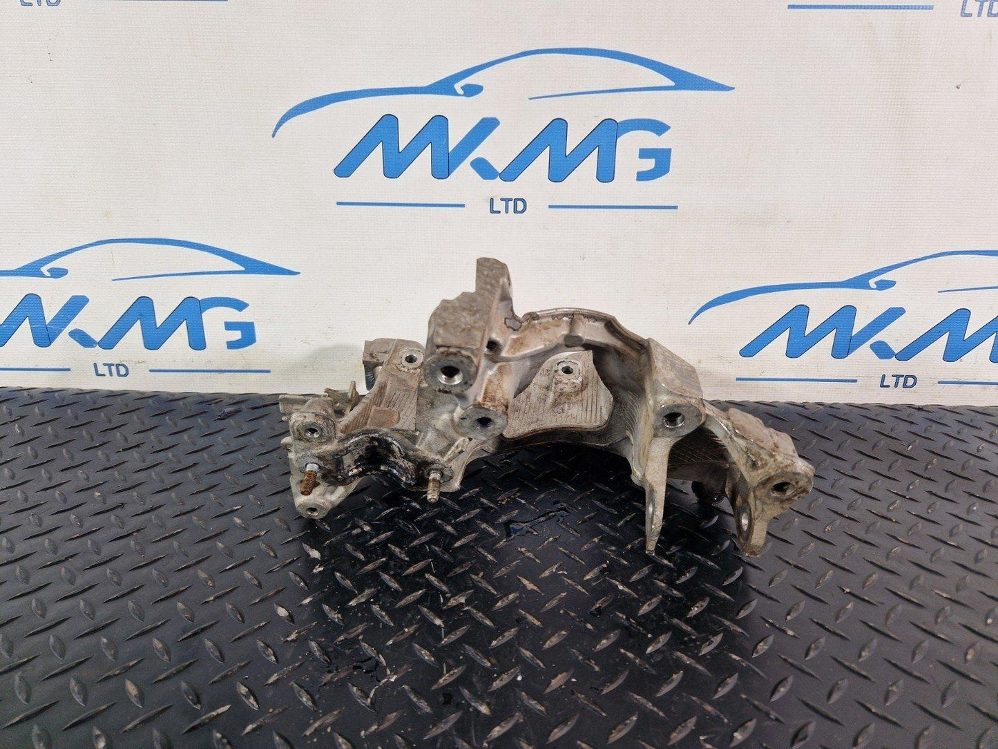 16-19 AUDI A4 B9 GENUINE RIGHT O/S DRIVER SIDE SUBFRAME MOUNT BRACKET 8W0399296E