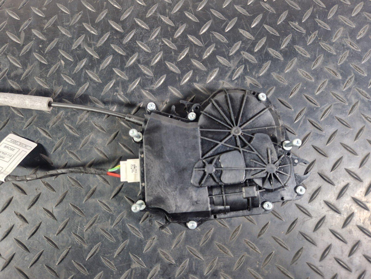 14-21 BMW 2 SERIES GRAN TOURER F45 F46 BOOTLID TAIL GATE LOCK ACTUATOR 7348531