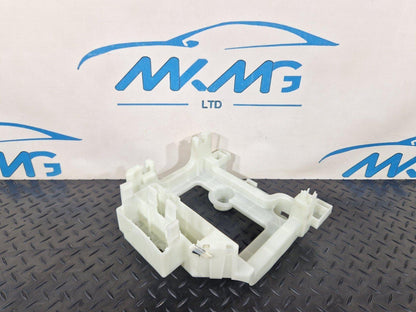 20-24 BMW 1 SERIES F40 GENUINE CURRENT DISTIBUTOR BRACKET HOLDER TRAY 6837044