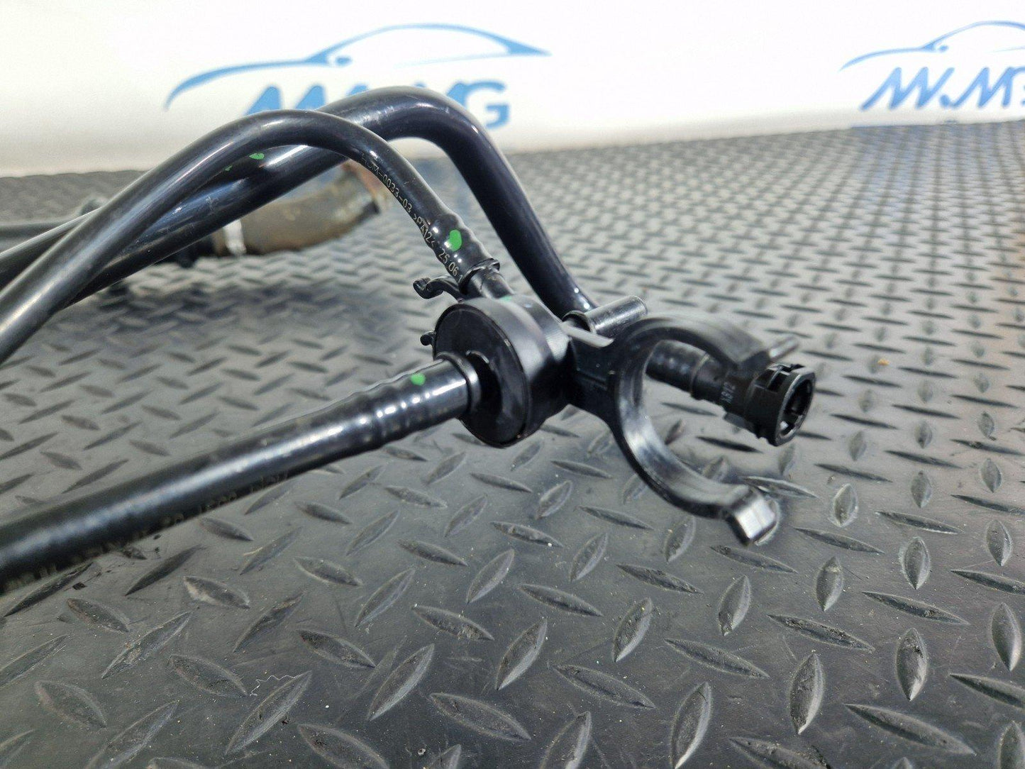 11-19 MERCEDES BENZ ML W166 ADBLUE PIPE FILLER A1664701720