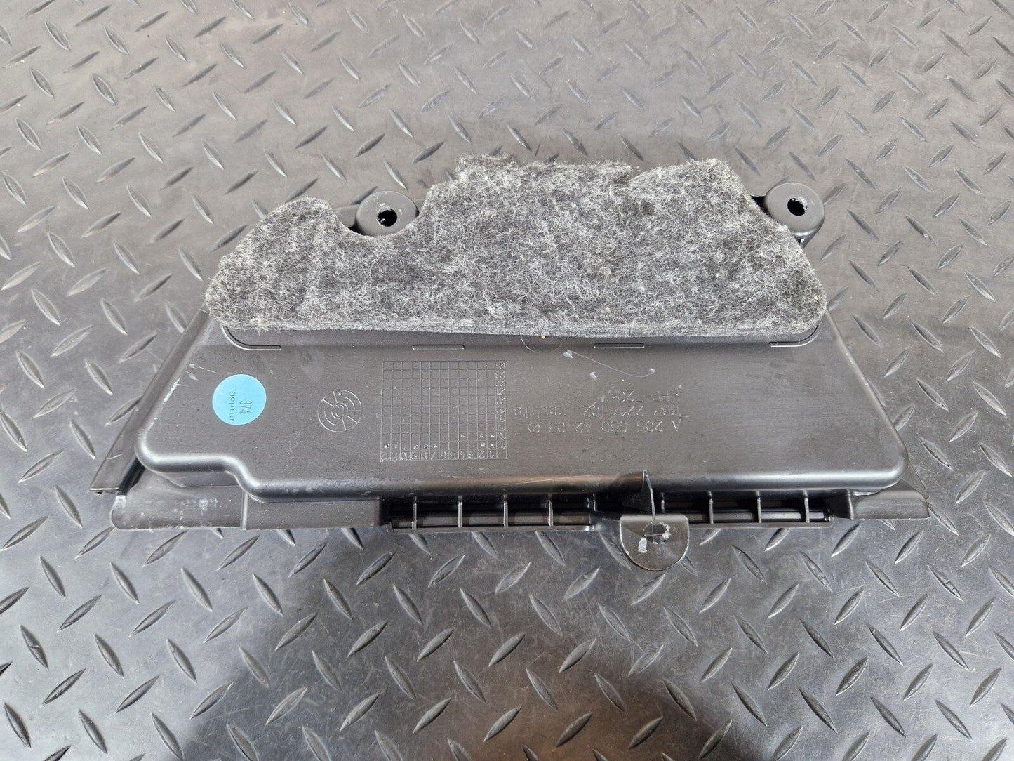 14-21 MERCEDES BENZ W205 BOOT RIGHT LOAD COMPARTMENT FLOOR TRAY A2056804203