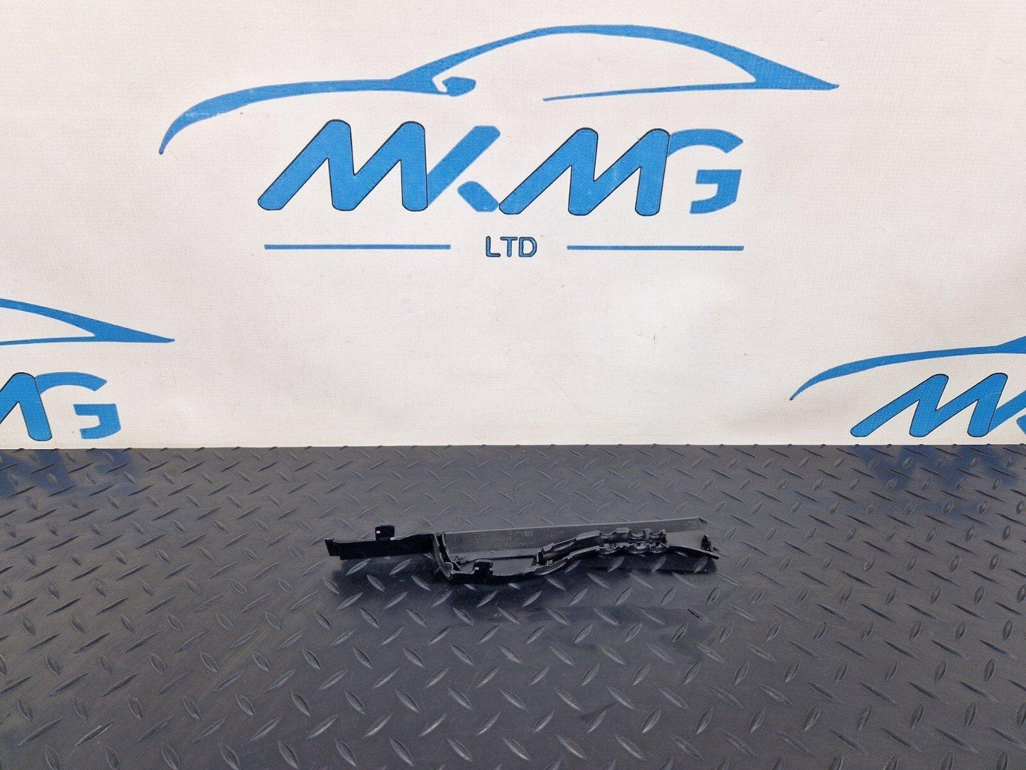 16-24 AUDI A5 F5 WIPER MOTOR COVER TRIM 8W0971871H