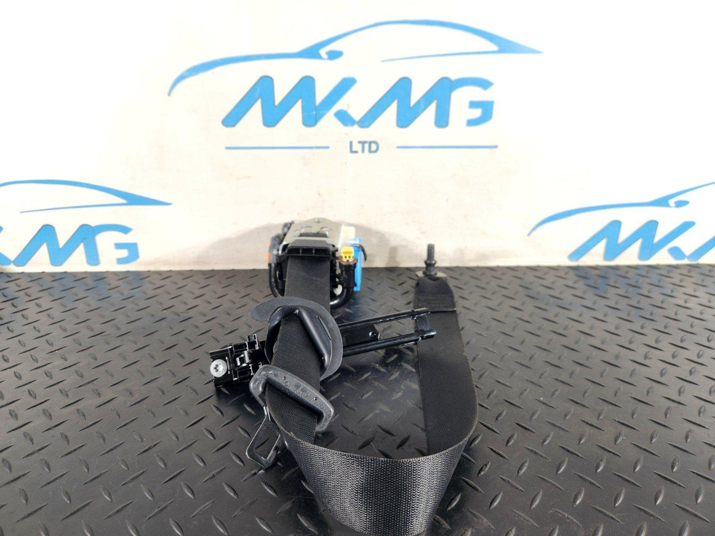 12-18 MERCEDES A-CLASS W176 5 DOOR PASSENGER SIDE FRONT SEAT BELT A1768602185