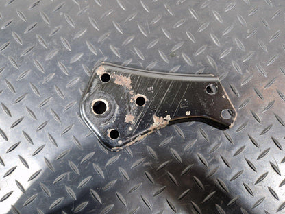 14-21 MERCEDES BENZ C200d W205 REAR AXLE SUBFRAME RIGHT STOP PLATE A2053520800