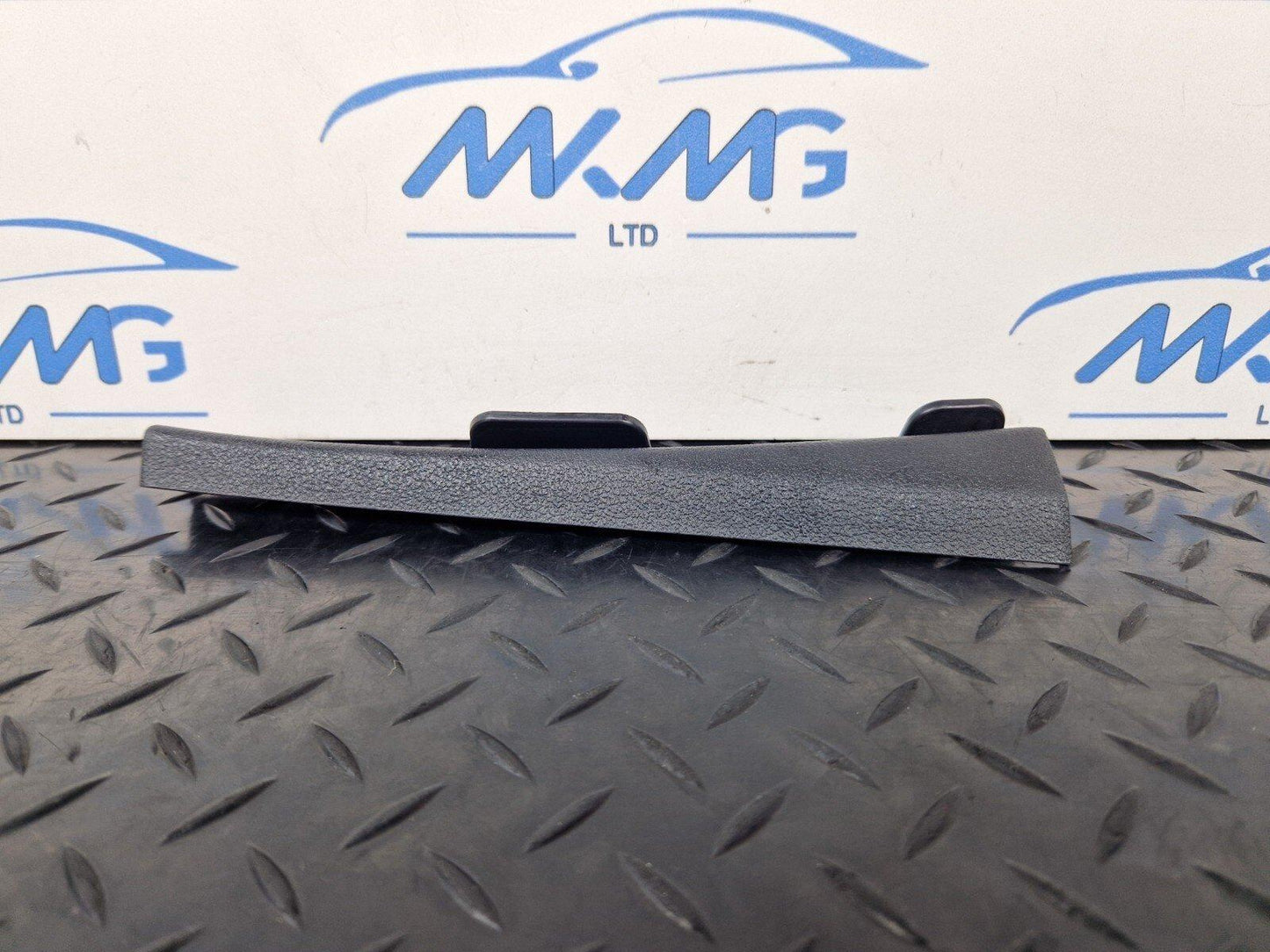 16-19 AUDI A4 B9 SALOON GENUINE LEFT PASSENGER SIDE A PILLAR TRIM 8W0868203