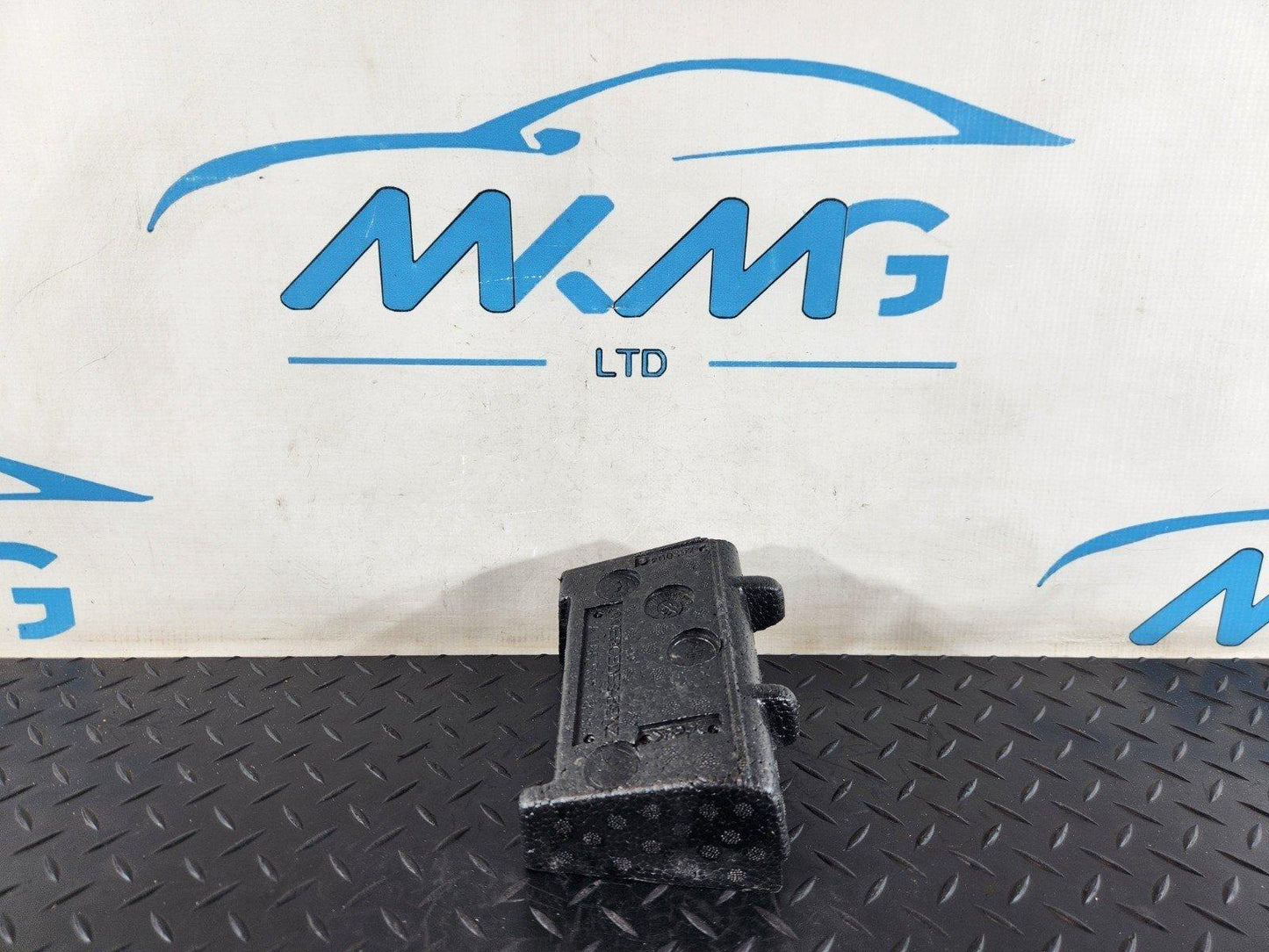 16-19 MERCEDES BENZ GLE W166 OEM RADIATOR LEFT & RIGHT AIRDUCT A1665051830