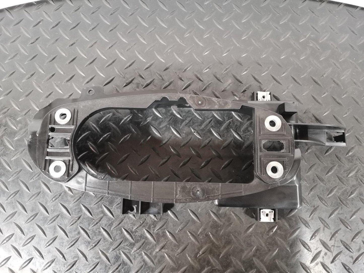 16-19 AUDI A4 B9 SALOON GENUINE MANUAL GEARSTICK MOUNTING BRACKET 8W0863531