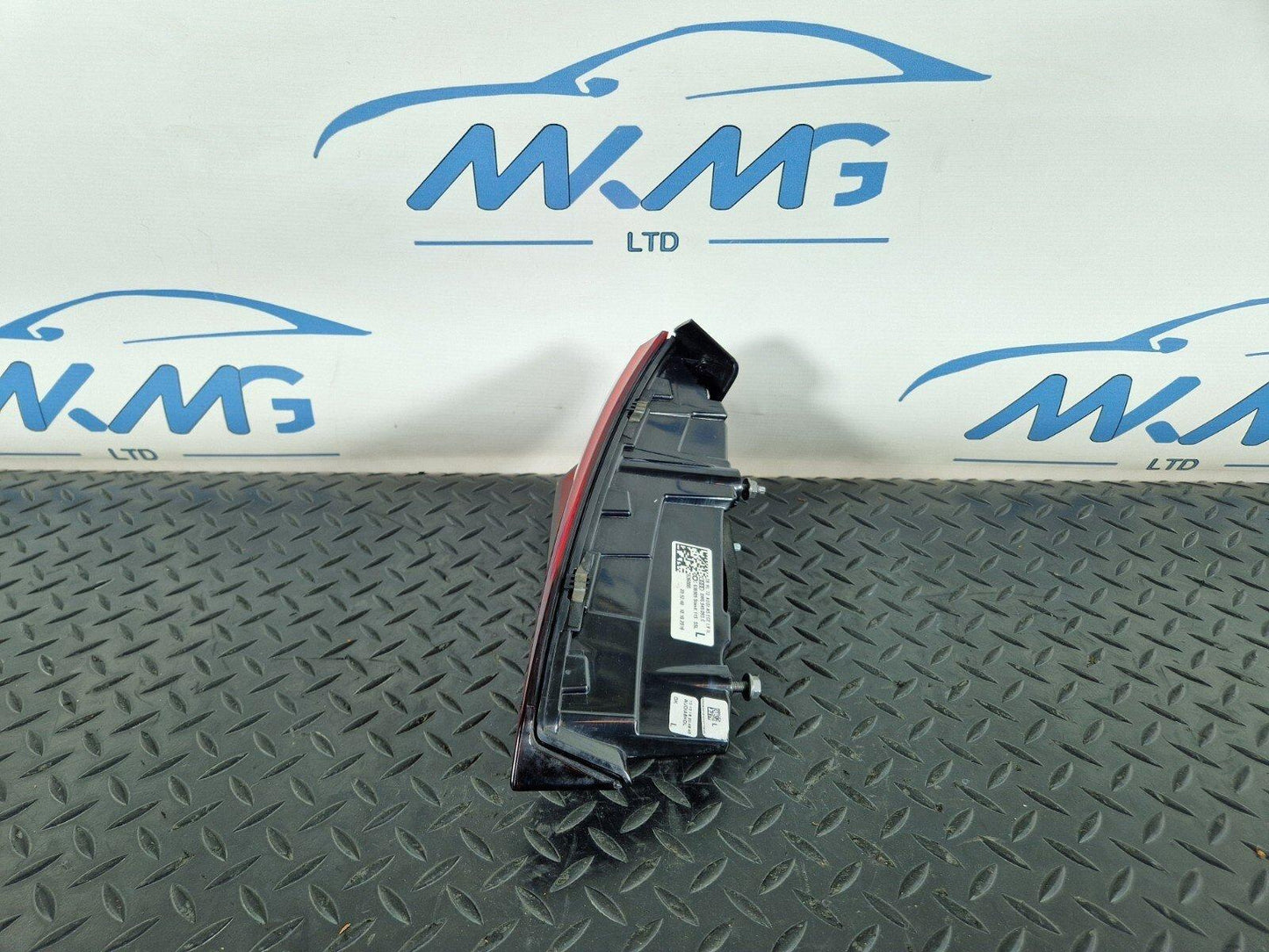 16-24 AUDI A5 F5 COUPE GENUINE REAR LEFT N/S TAILGATE INNER LED LIGHT 8W6945093C