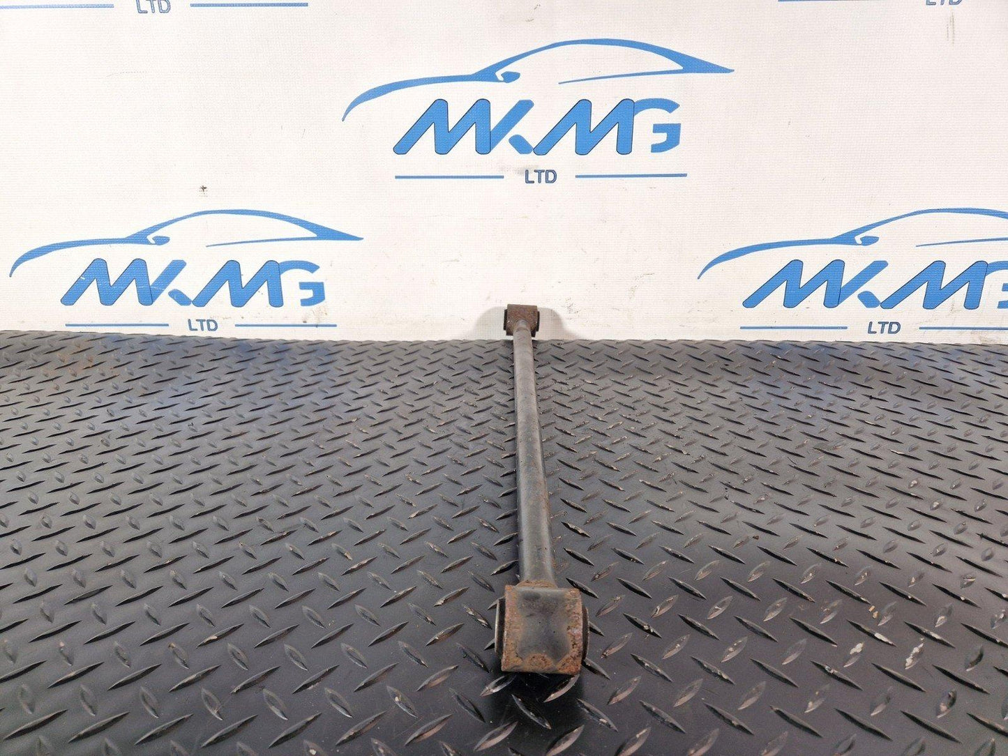 11-19 MERCEDES BENZ ML W166 REAR LEFT & RIGHT CONTROL ARM