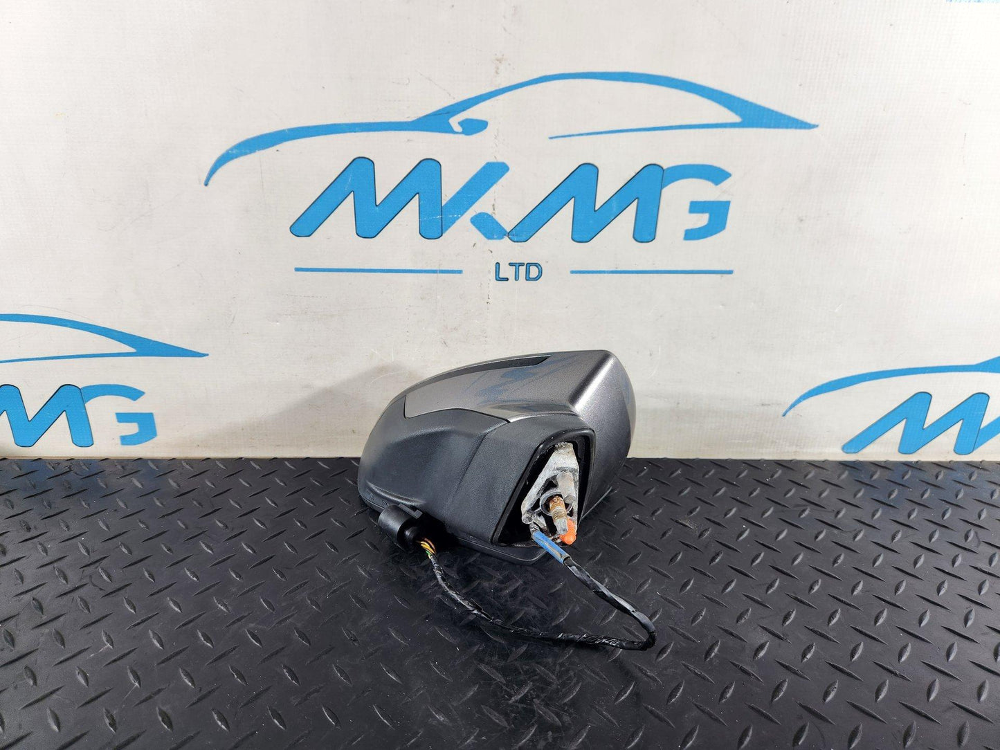 Seat Leon II 1P Hatchback Right Driver Side Door Mirror Genuine E9026684
