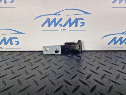 16-19 AUDI A4 B9 GENUINE OEM FRONT LEFT PASSENGER SIDE WING BRACKET 8W0821433