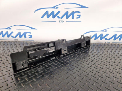 12-18 BMW 4 SERIES F36 LCI M-SPORT RIGHT DRIVER O/S SKIRT BRACKET MOUNT 7320208
