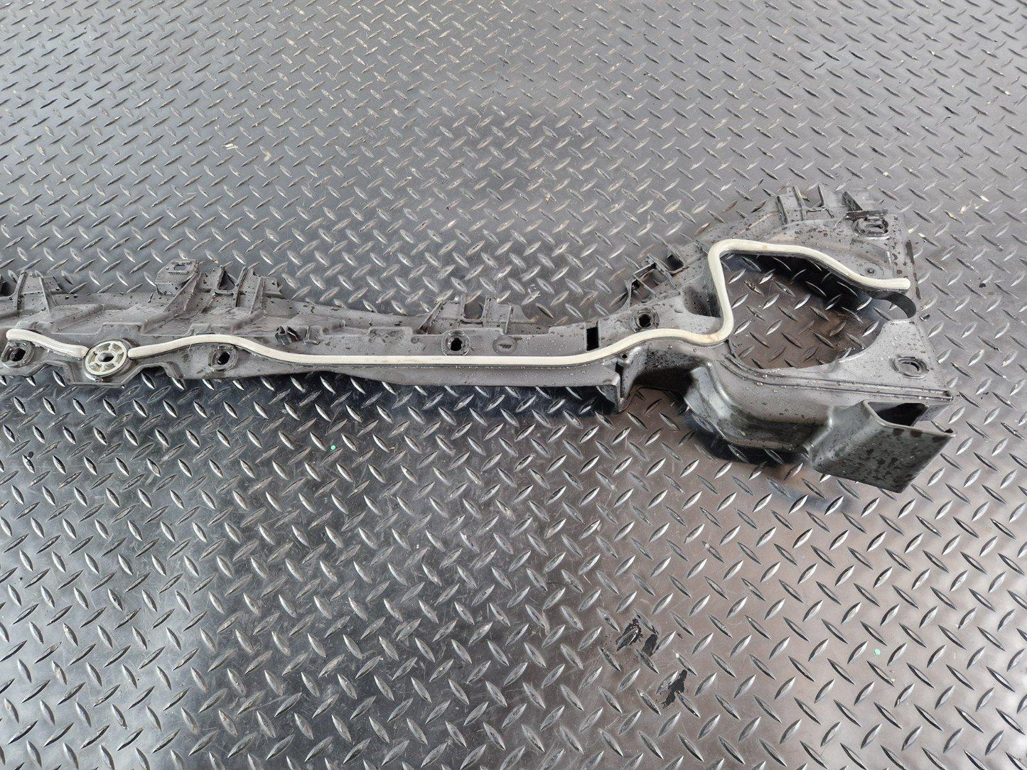 Mercedes-Benz    Unknown Part Type A2478304400