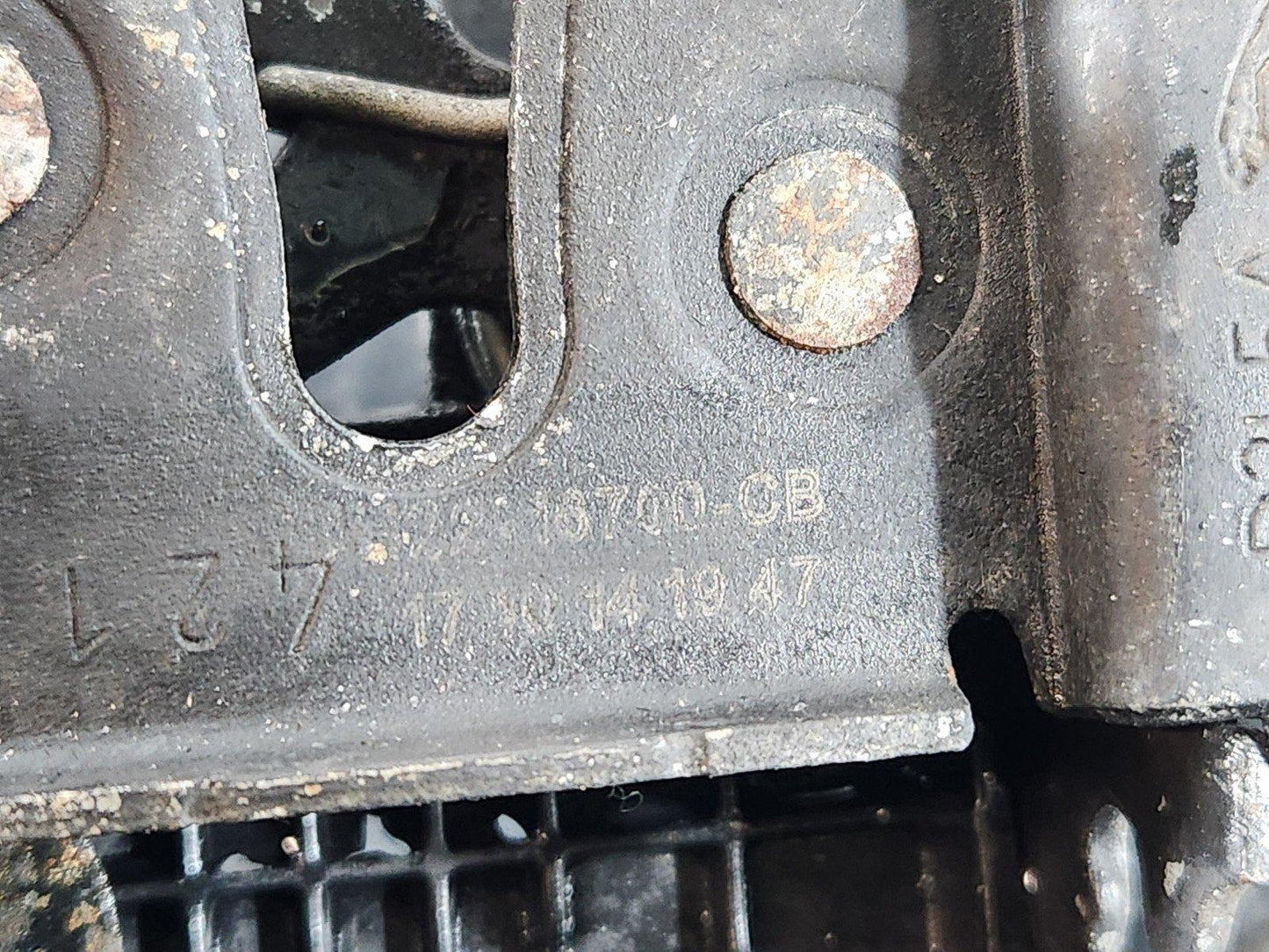 GENUINE RANGE ROVER SPORT BONNET CATCH LOCK LATCH FITS BOTH SIDES 5H2216700CB