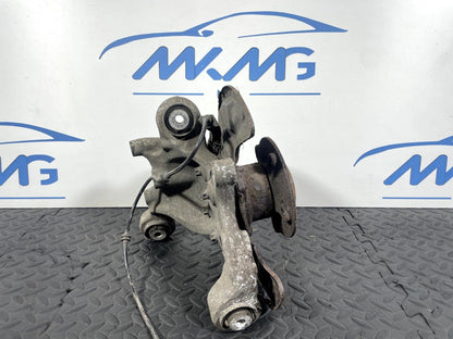 12-18 MERCEDES A B CLA W176 W246 C117 GENUINE REAR RIGHT SIDE WHEEL HUB A2460406
