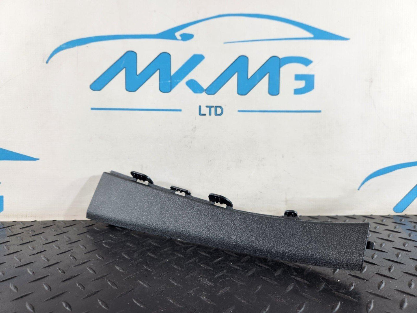 16-20 AUDI Q7 4M GENUINE FRONT RIGHT O/S DASHBOARD SIDE END TRIM COVER 4M0868204