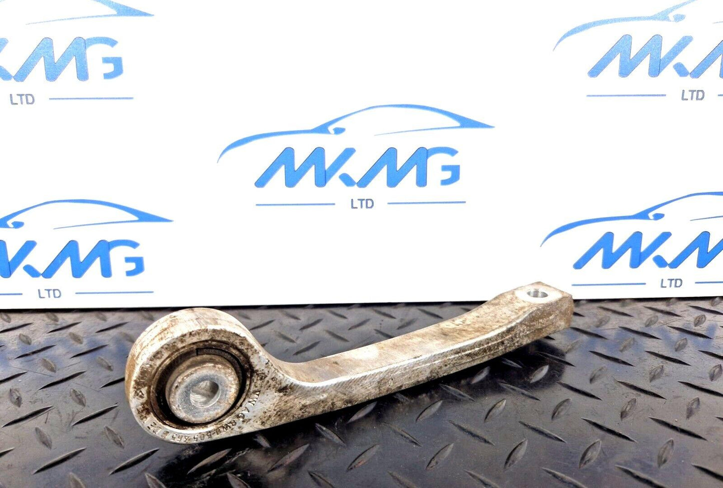 16-19 AUDI A4 B9 AVANT ULTRA SE REAR LEFT STABILIZER LINK 8W0505405B