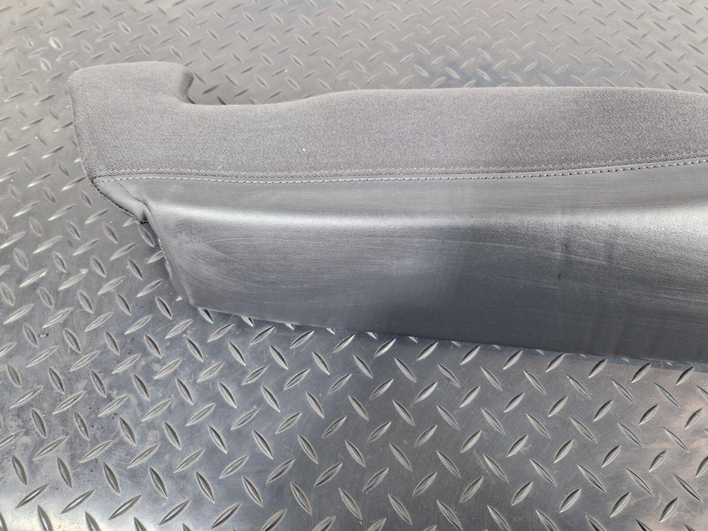 10-18 AUDI A7 4G S-LINE OEM REAR SEAT BOLSTER DRIVER SIDE RIGHT 4G085704A