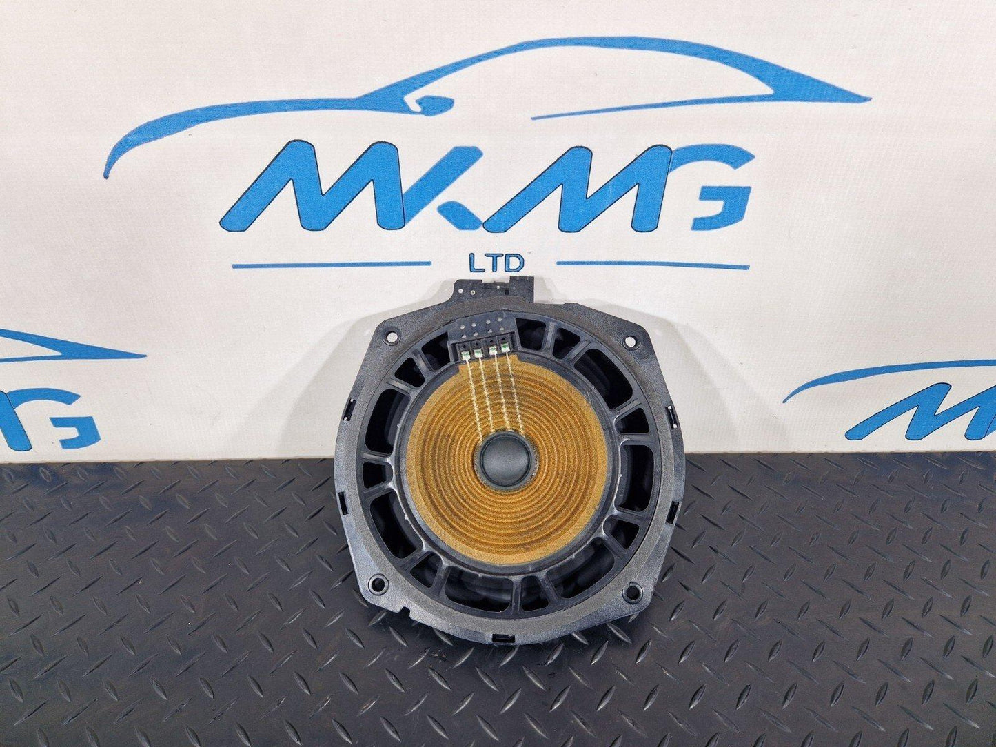 19-ON MERCEDES BENZ B CLASS W247 SUBWOOFER SPEAKER 2248001701