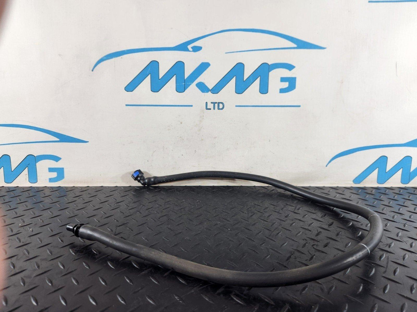 16-20 AUDI Q7 4M GENUINE HEADLIGHT WASHER HOSE 4M0955667