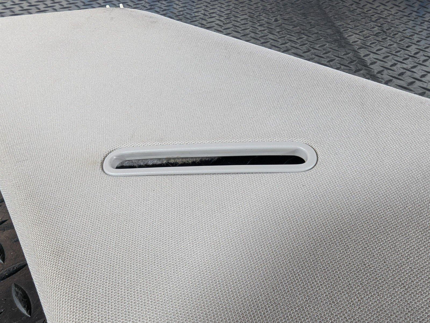 11-19 MERCEDES BENZ ML W166 GENIUNE REAR RIGHT SIDE PILLAR COVER A1666905025