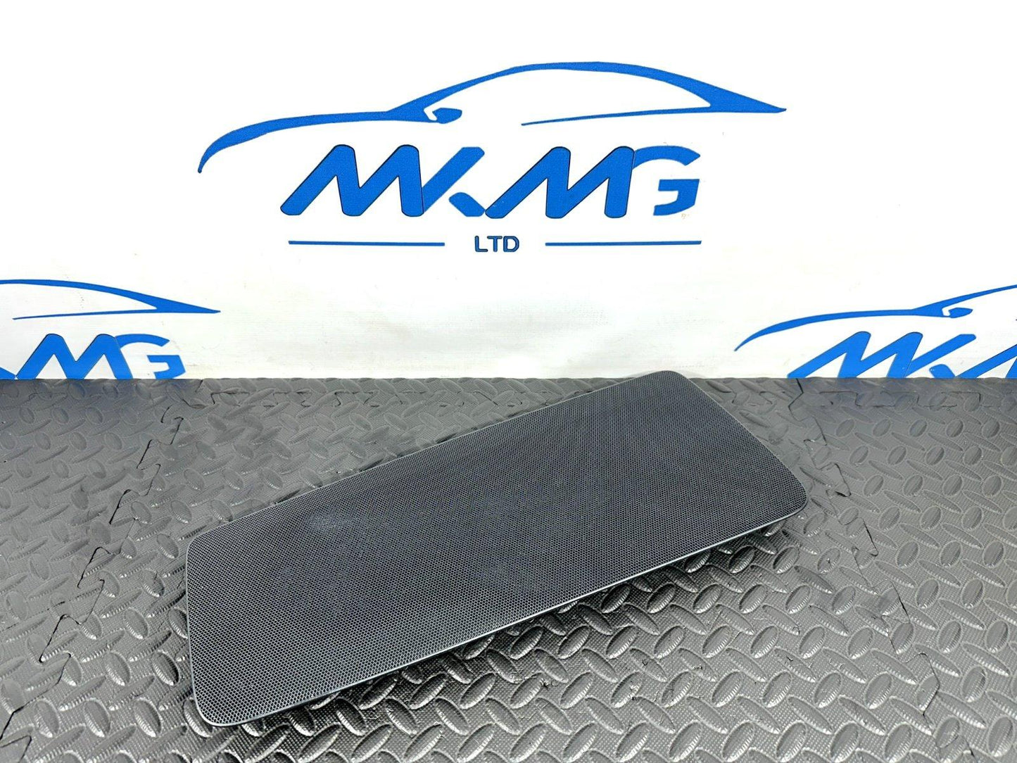 16-19 AUDI A4 B9 GENUINE  DRIVERS SIDE SHELF GRILL SPEAKER COVER TRIM 8W5035406