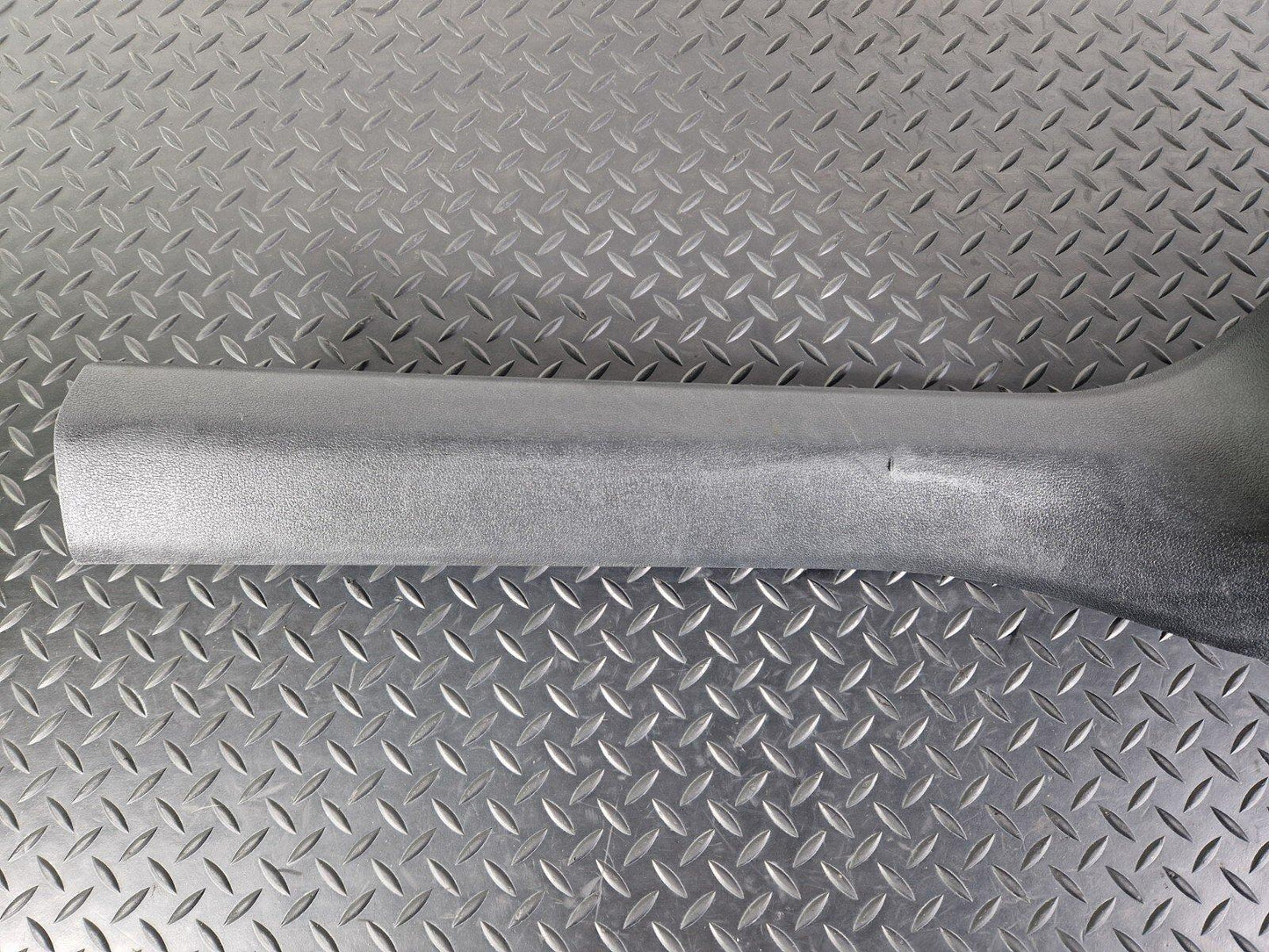 16-19 AUDI A4 AVANT B9 S-LINE LEFT SIDE FRONT LOWER A PILLAR SILL TRIM 8W2867271