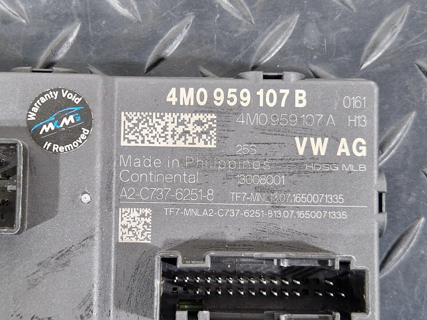 16-19 AUDI A4 AVANT B9 S-LINE BOOT TAILGATE CONTROL MODULE UNIT 4M0959107B
