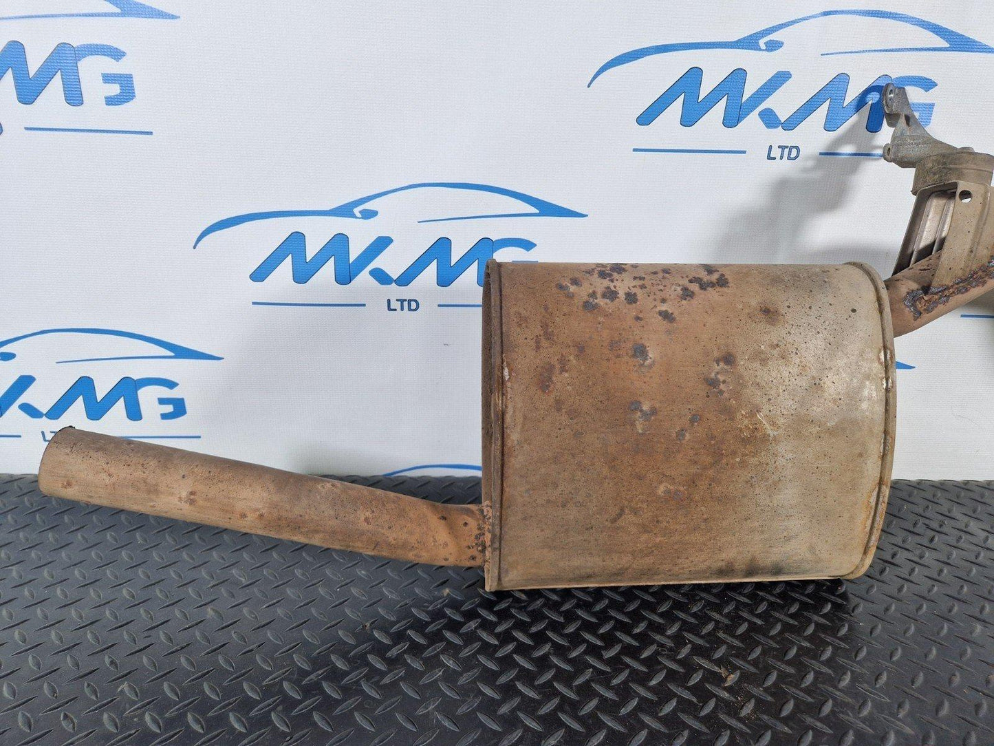 12-18 AUDI A6 C7 2.0 TDI GENUINE MIDDLE TO REAR EXHAUST SYSTEM MUFFLER