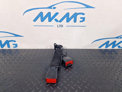 19-ON MERCEDES B CLASS W247 REAR RIGHT CENTRE SEAT BELT TWIN BUCKLE A2478600669