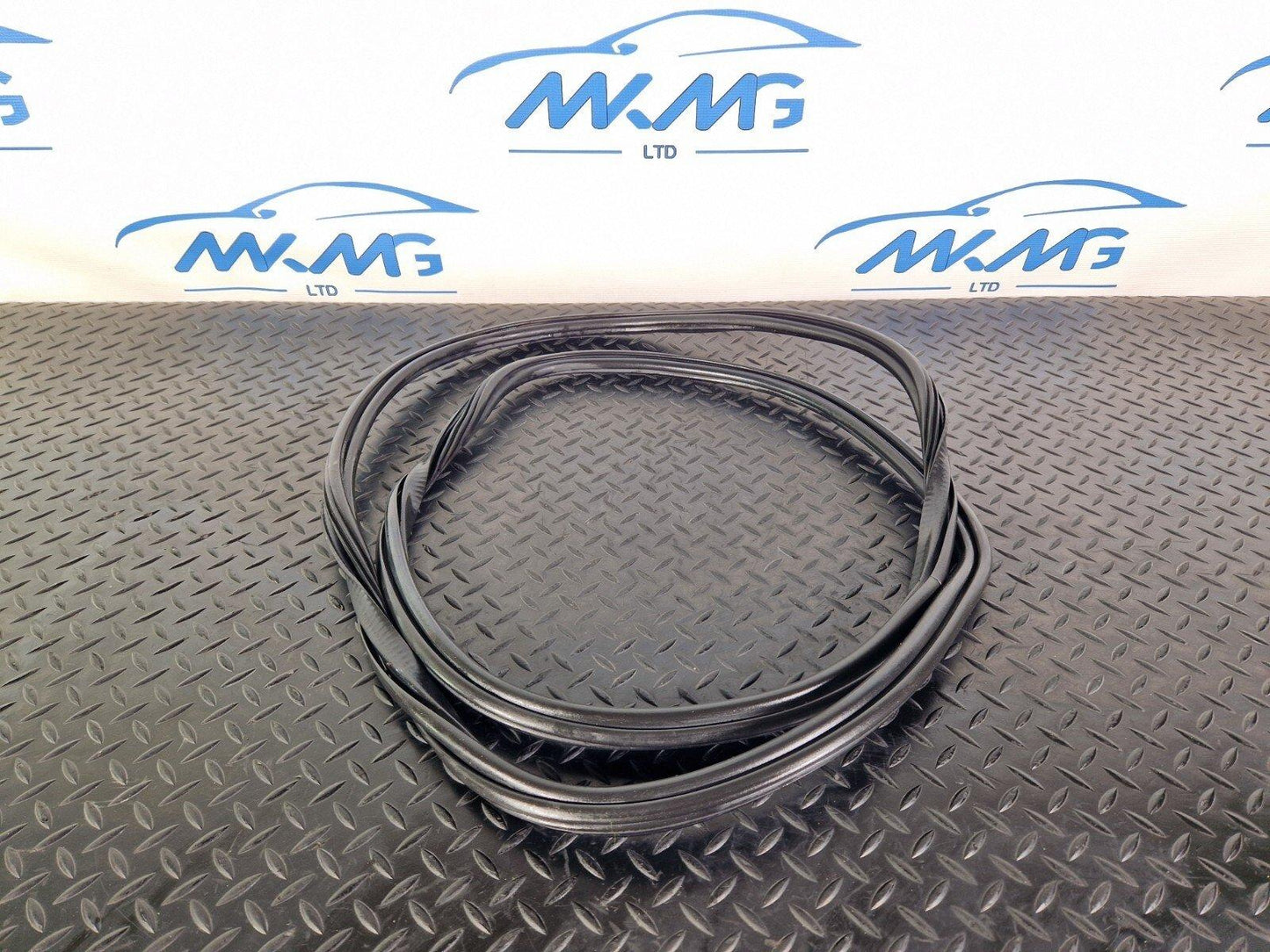 12-17 AUDI Q5 S-LINE GENUINE OEM REAR LEFT SIDE DOOR SEAL 8R0833721F