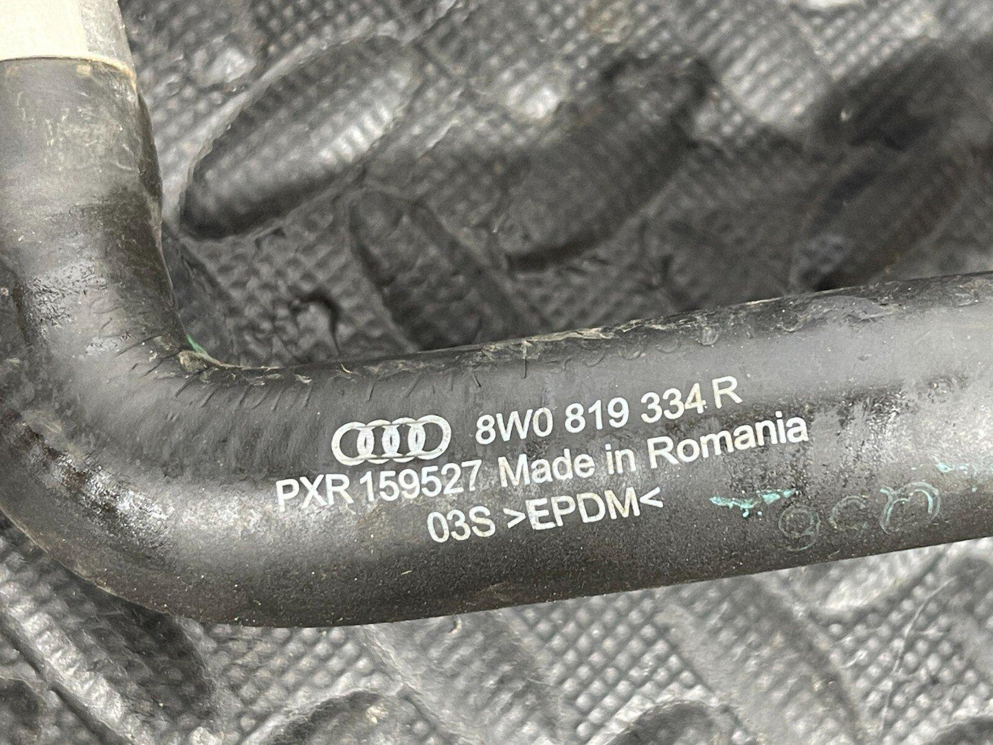 16-19 AUDI A4 B9 AVANT GENUINE AUXILIARY WATER COOLANT PIPE HOSE