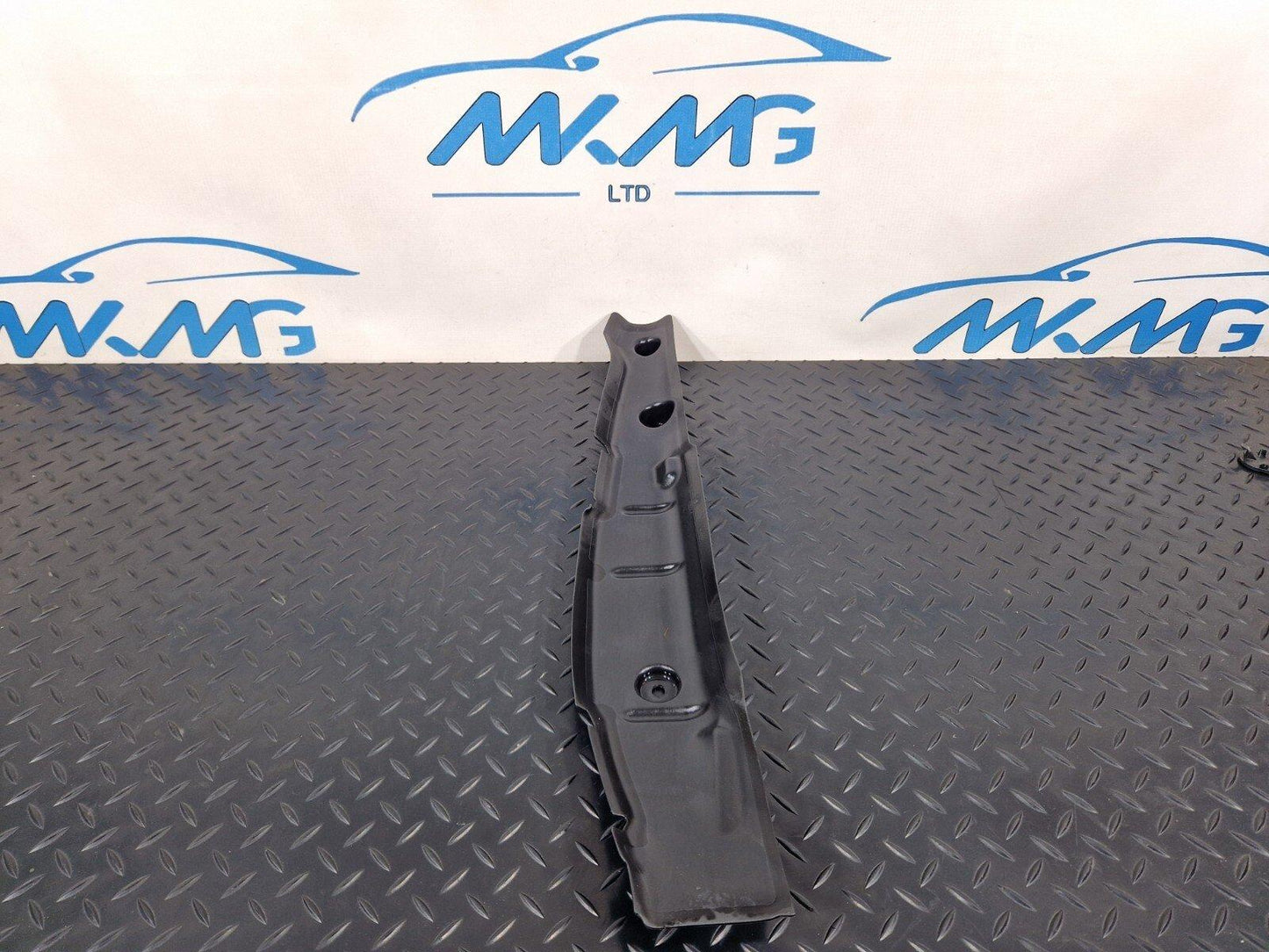 16-24 AUDI A5 F5 CONVERTIBLE GENUINE FRONT RIGHT SIDE WING END PLATE 8W6821112