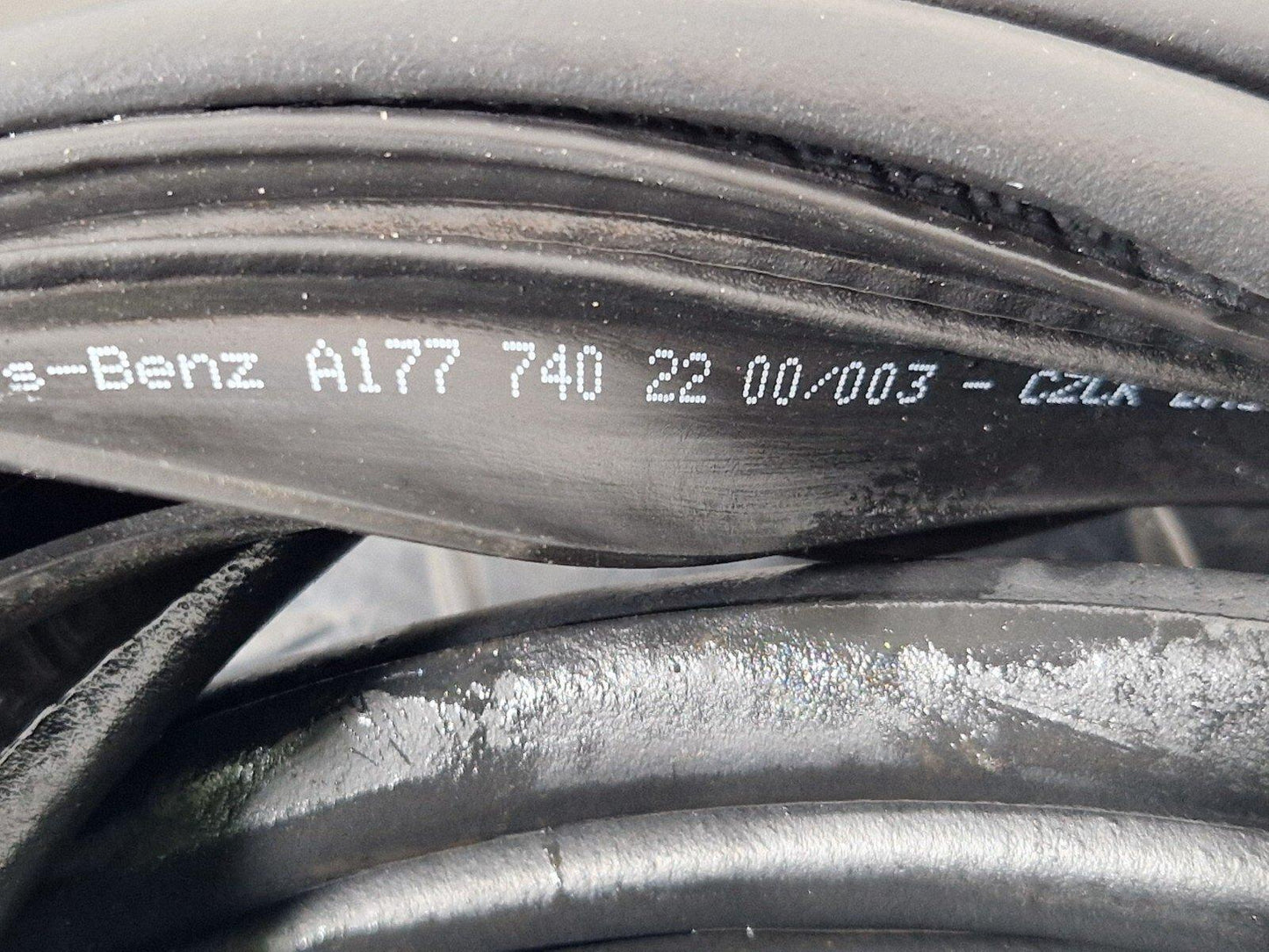 MERCEDES W177 A CLASS BOOT TRUNK LID TAILGATE RUBBER SEAL GASKET A1777402200