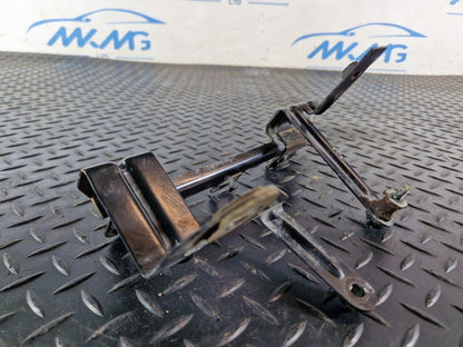 10-18 VW TOUAREG 7P GENUINE AUXILIARY WATER PUMP BRACKET 7P0819545B