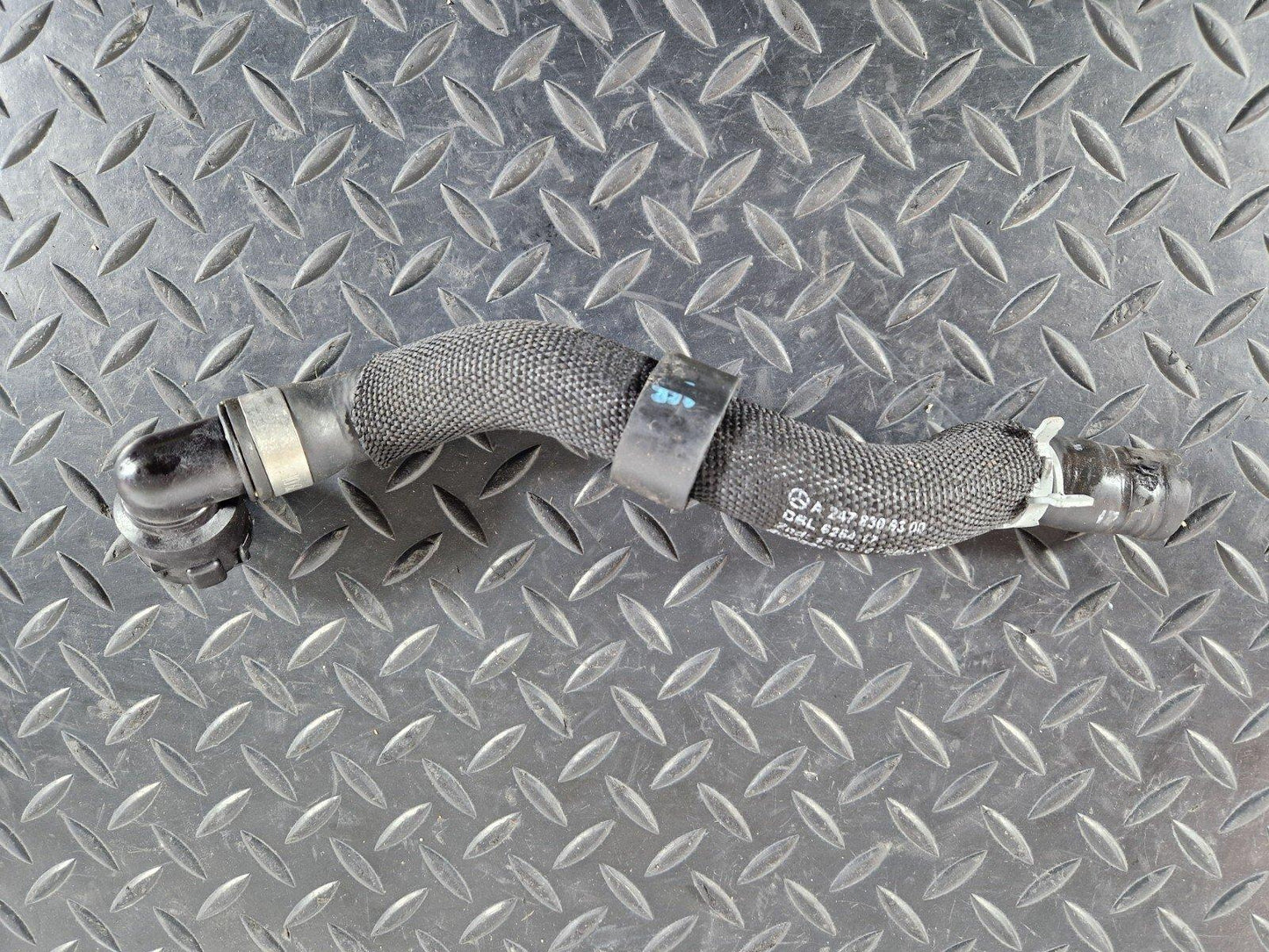 18-ON MERCEDES BENZ A CLASS W177 COOLANT HOSE PIPE A2478306300