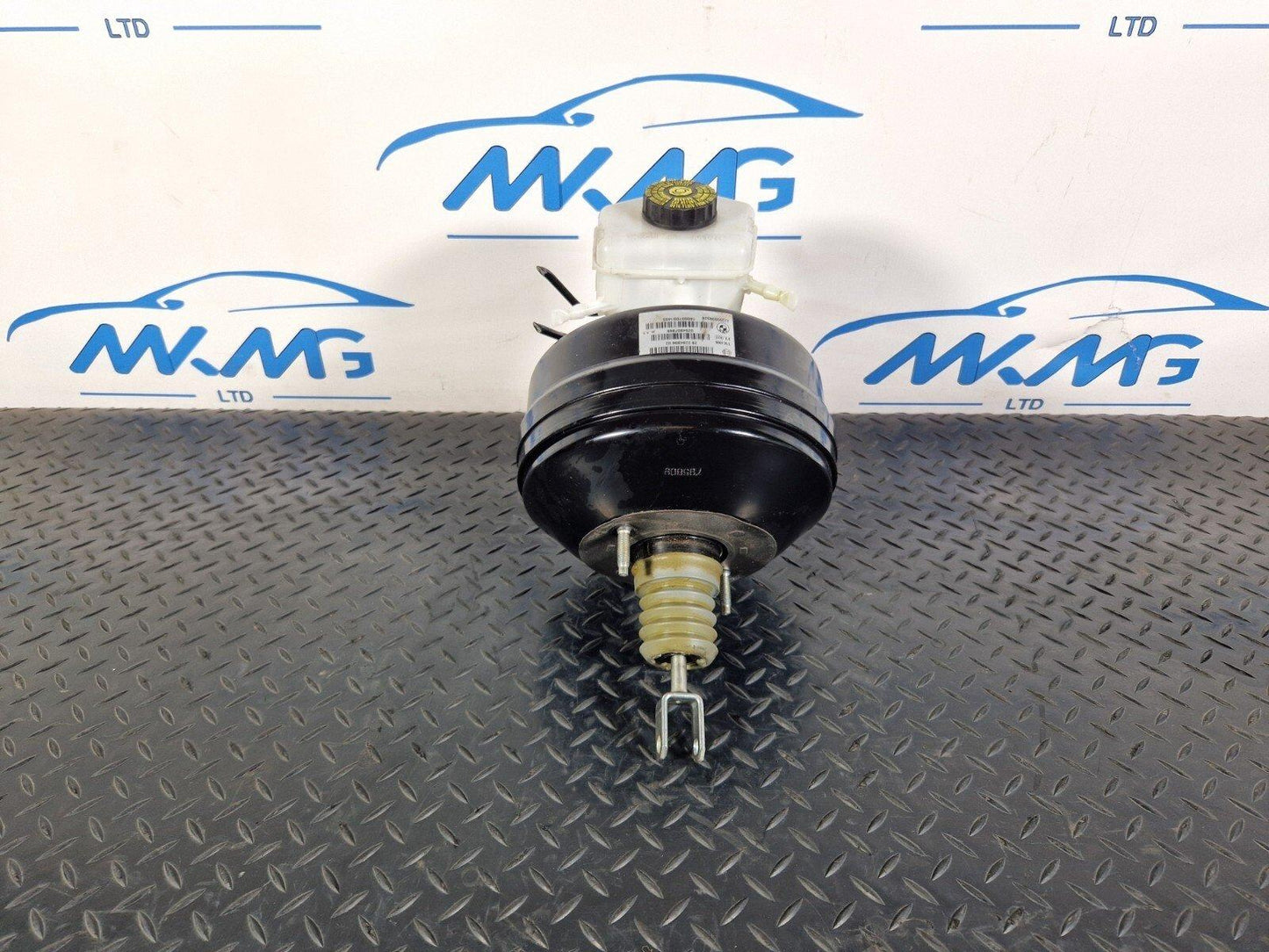 12-18 BMW 3 &4 SERIES F30 F31 F32 F33 BRAKE SERVO & MASTER CYLINDER 0204807869