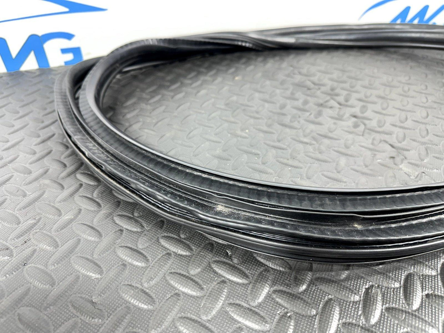 14-21 BMW 2 SERIES GRAN TOURER F46 GENUINE REAR OS/NS DOOR RUBBER SEAL 7316818