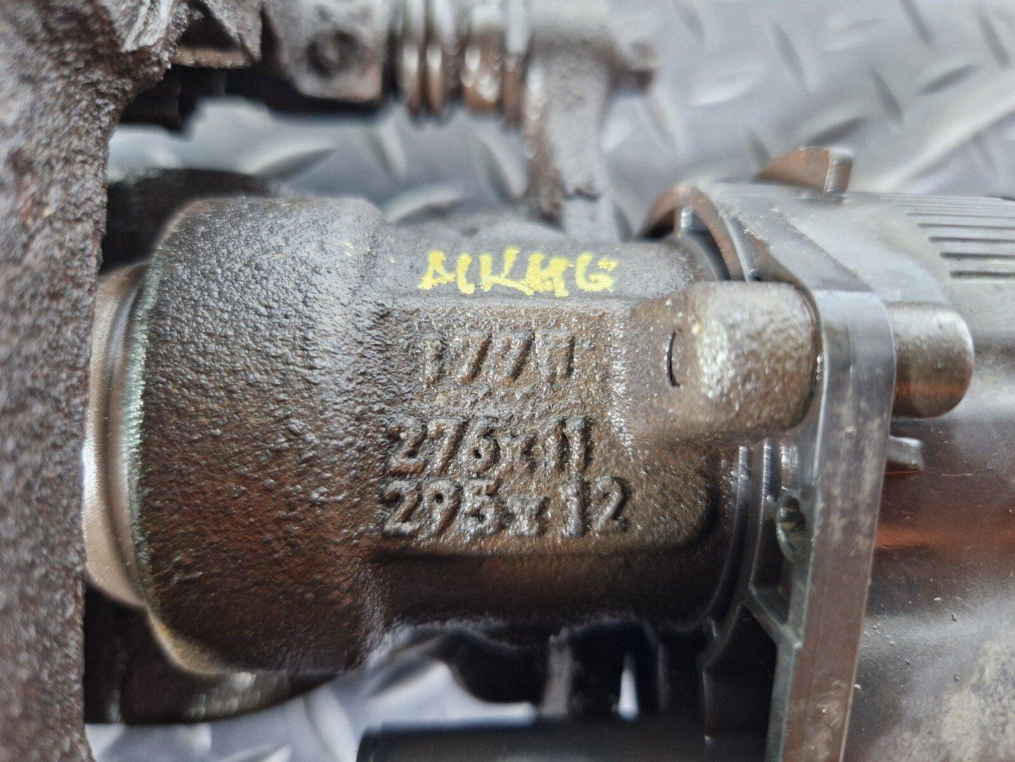 18-ON MERCEDES BENZ A CLASS W177 REAR BRAKE CALIPER RIGHT SIDE L72853