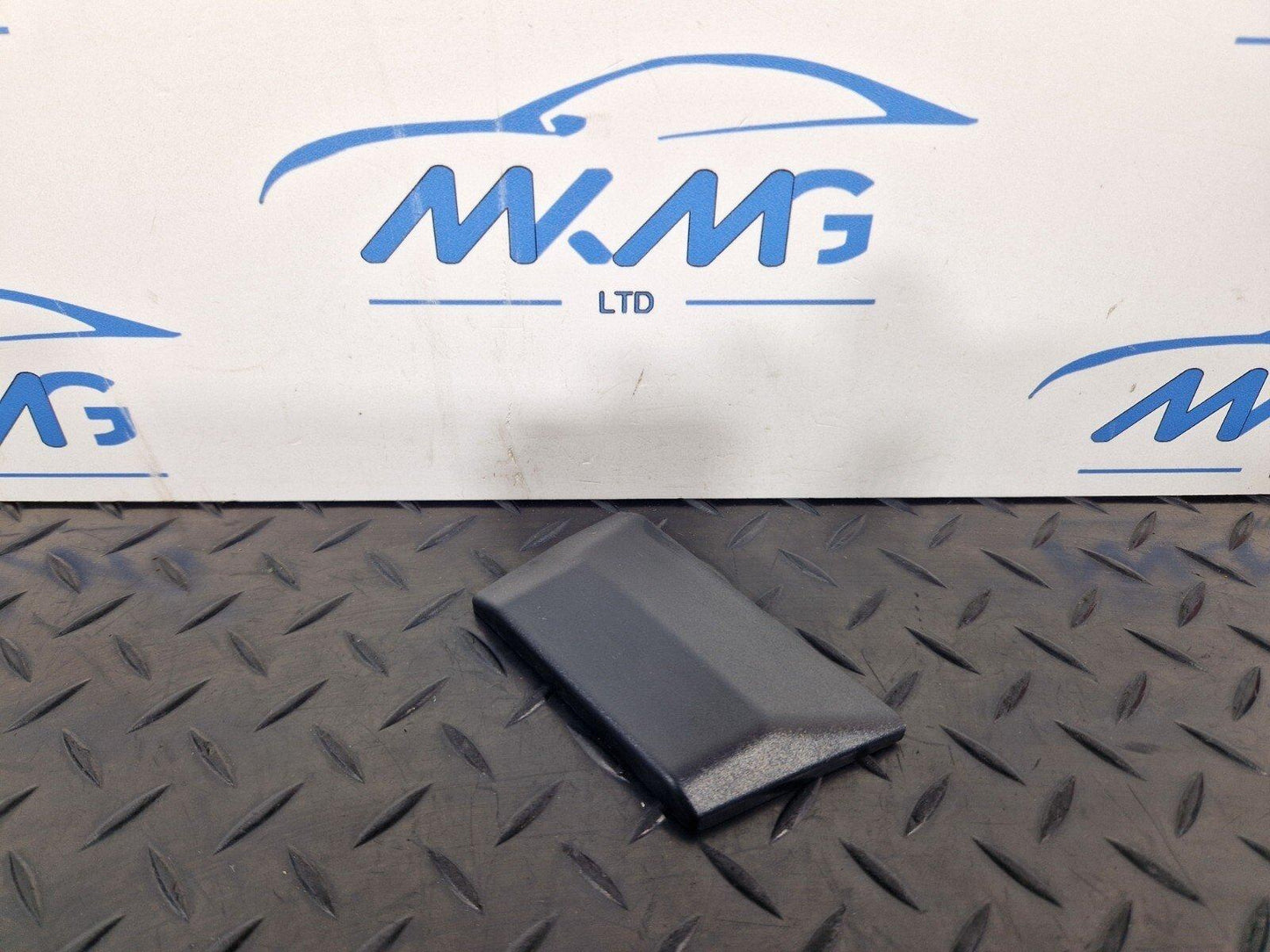 16-23 AUDI A5 F5 SPORTBACK S-LINE LEFT COVER FOR B-PILLAR 8W8853589