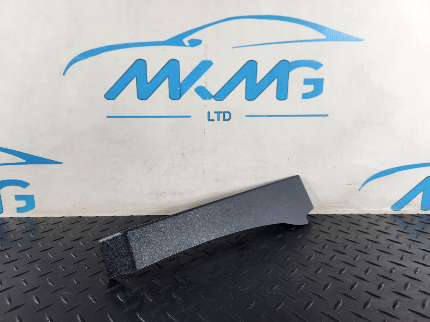 Land Rover Range Rover Evoque L551 SUV Left Side Dashboard Trim R8D2043C27A