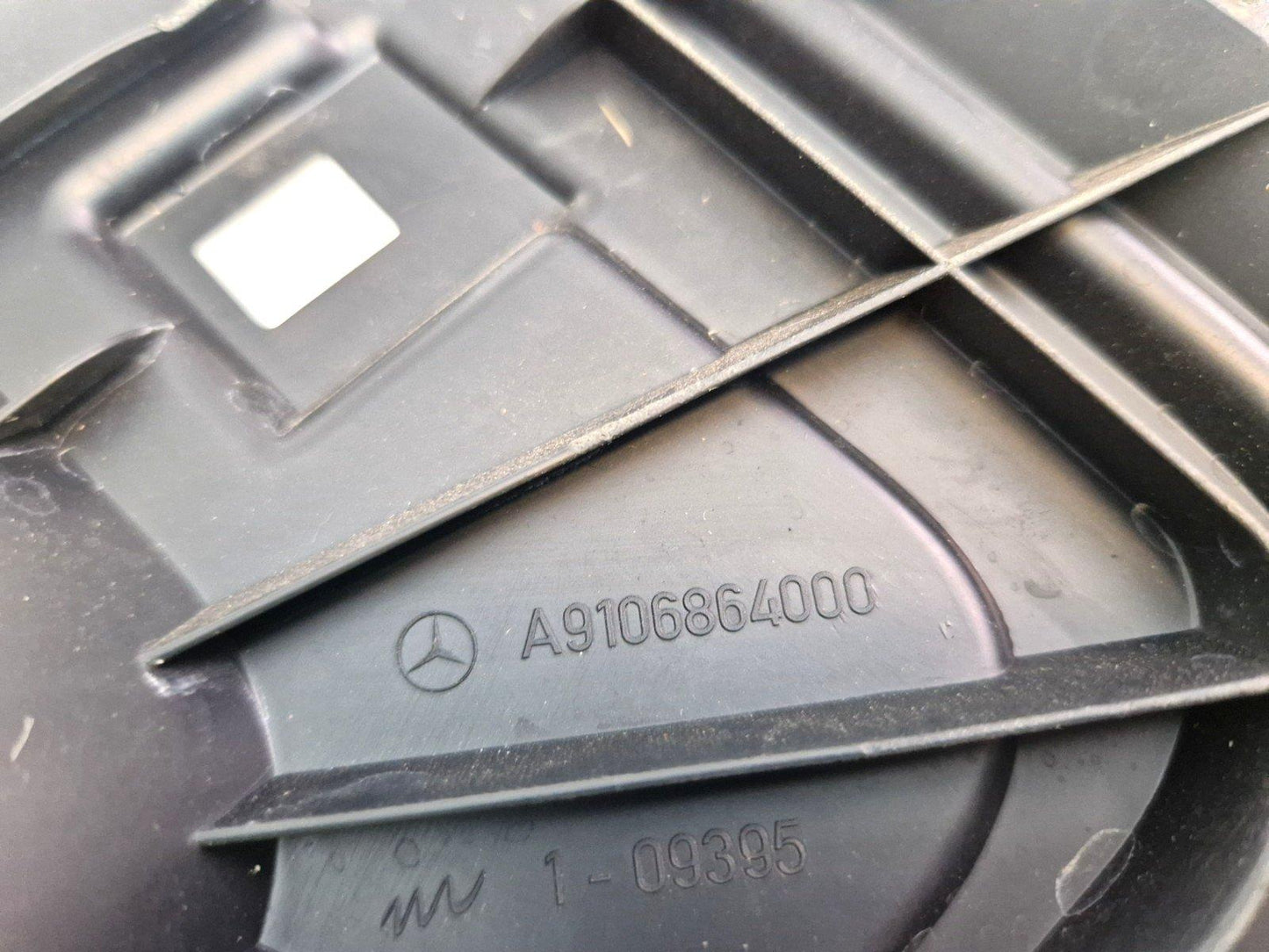 19-21 MERCEDES BENZ SPRINTER 2500 FRONT RIGHT DOOR STEP OEM A9106864000