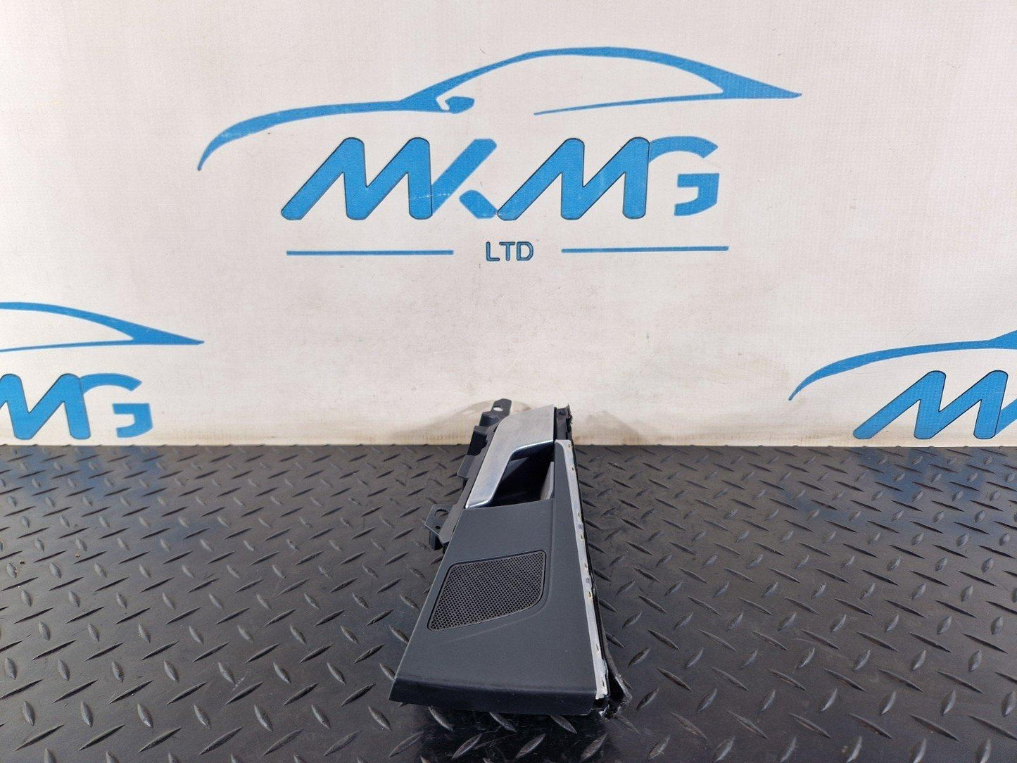 AUDI A4 B9 2016- PASSENGER LEFT REAR DOOR CARD RELEASE HANDLE TRIM 8W0959523