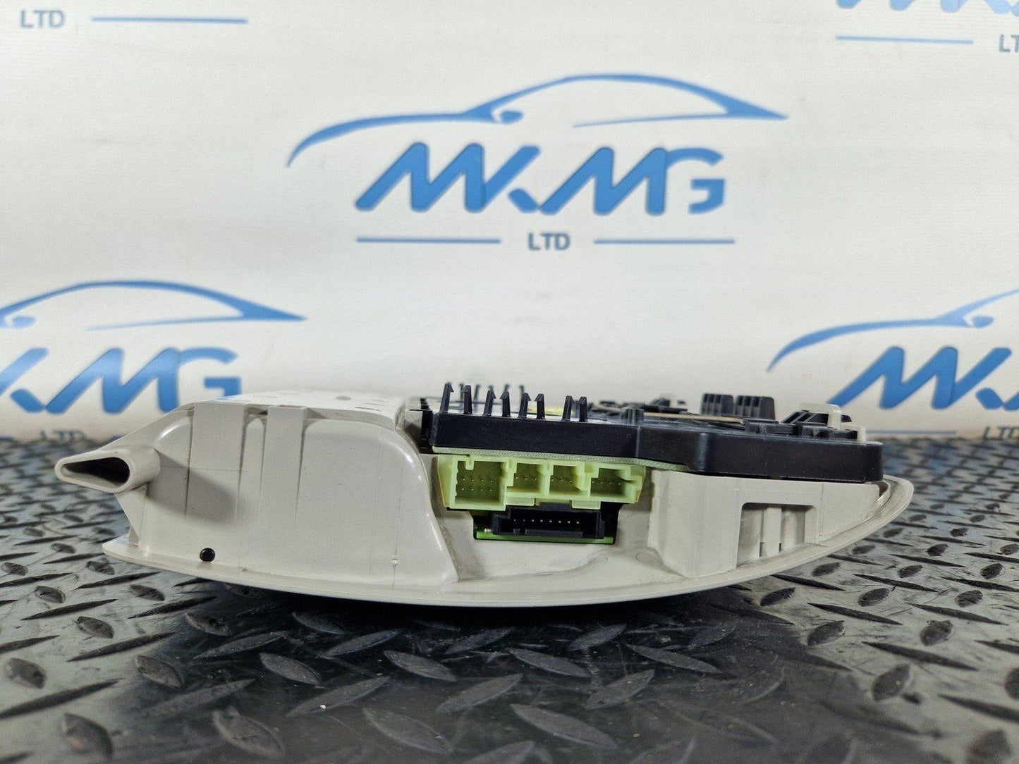11-19 MERCEDES BENZ ML W166 FRONT INTERIOR READING LIGHT SWITCH A1669008806